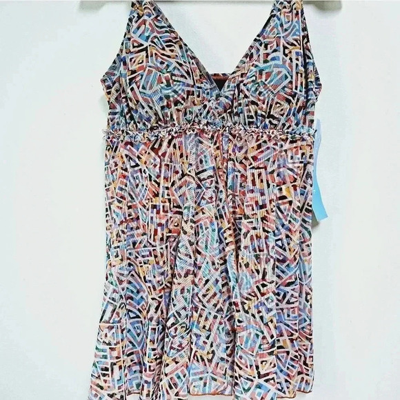 A shore Fit NWT 16w skirted slimming swimsuit - Picture 6 of 10